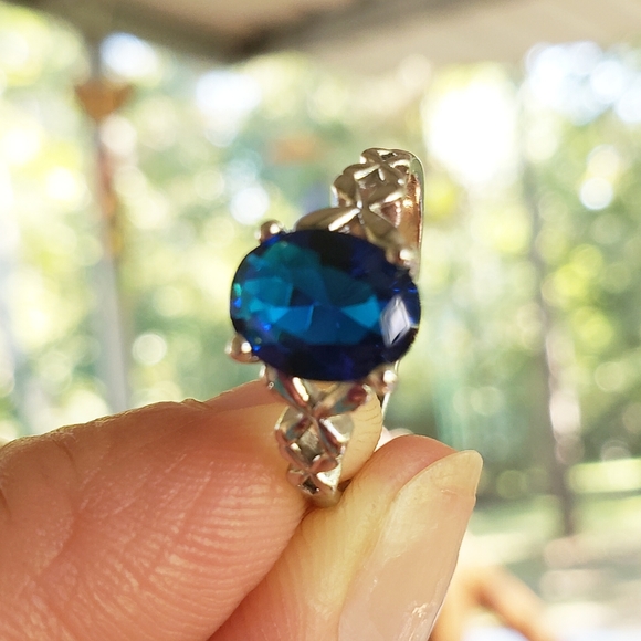 1/2CT BLUE TOURMALINE OVAL BRILLIANT CUT SIMPLE RING - Picture 2 of 12